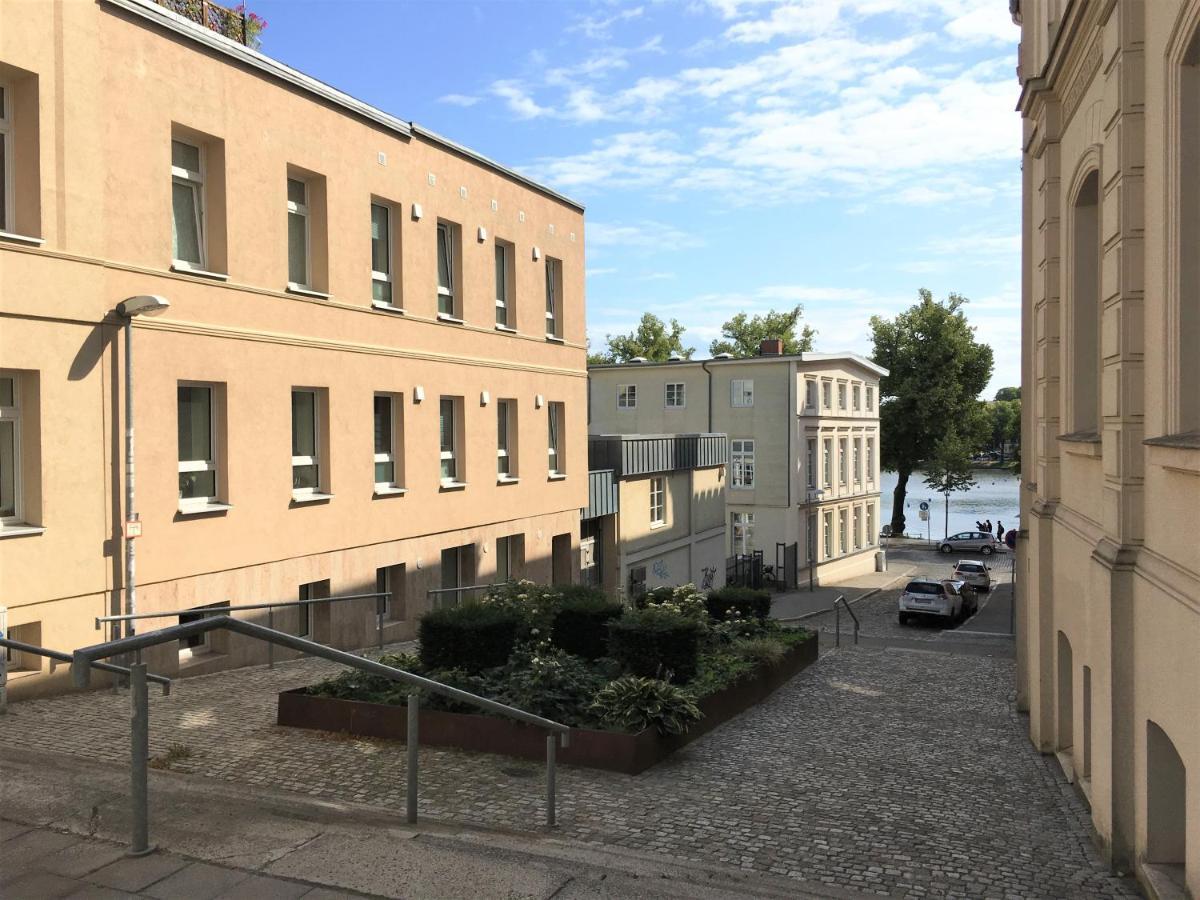 Schwerin Apartment Am Pfaffenteich エクステリア 写真
