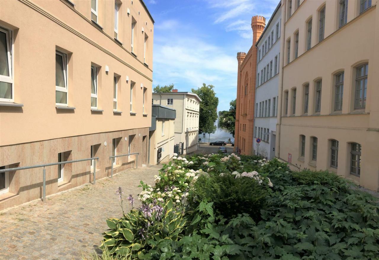 Schwerin Apartment Am Pfaffenteich エクステリア 写真